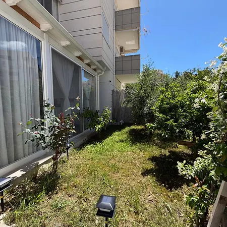 Qerret Flat House Appartement