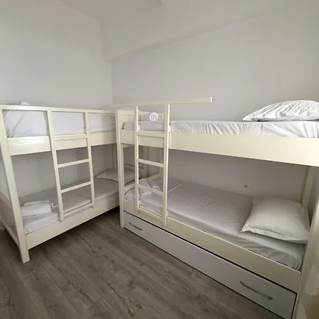 Qerret Flat House Appartement Golem (Tirana)